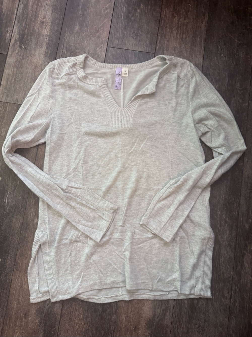 Alya Light Gray V-Notch Long Sleeve Knit Top